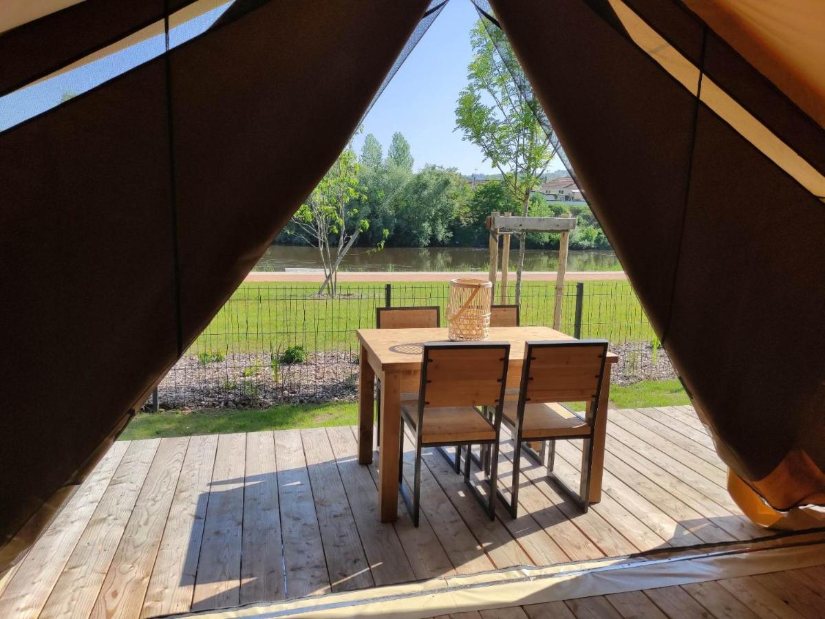 Tente Lodge Pour 5 Personnes En Bordure De La Riviere Allier Au Sein D'Un Petit Camping Saint-Yorre Dış mekan fotoğraf